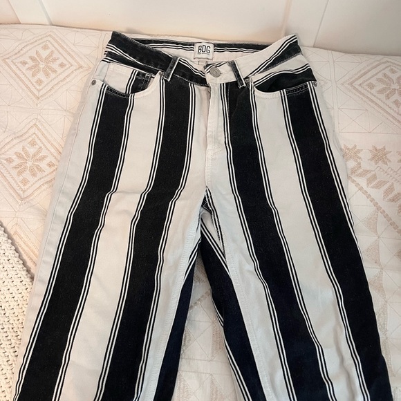 BDG Stripe Mom Jeans - Picture 2 of 5